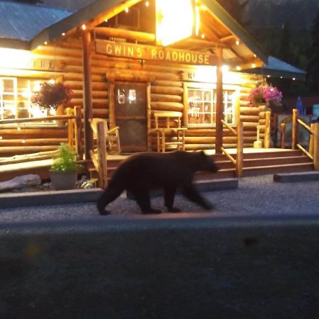 Gwin'S Lodge & Roadhouse Cooper Landing Exterior foto